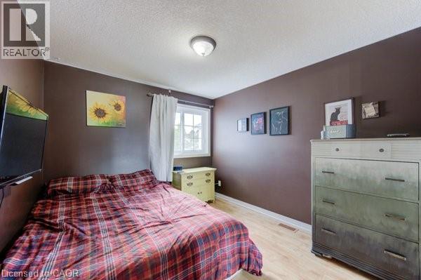 Photo 30 of 320 Bankside Drive, Kitchener ON