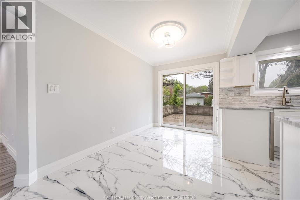 Photo 13 of 890 Wallace Avenue, Windsor ON