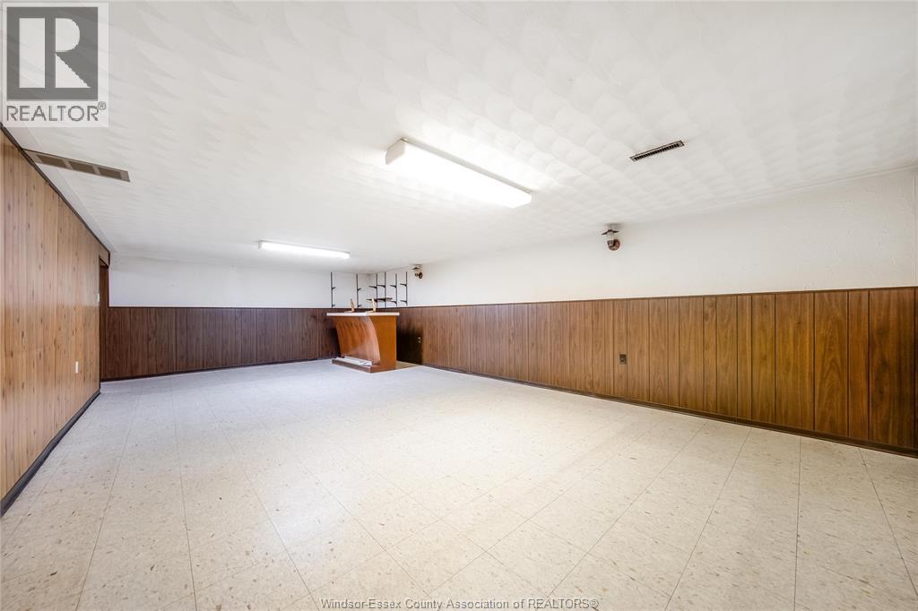 Photo 35 of 890 Wallace Avenue, Windsor ON