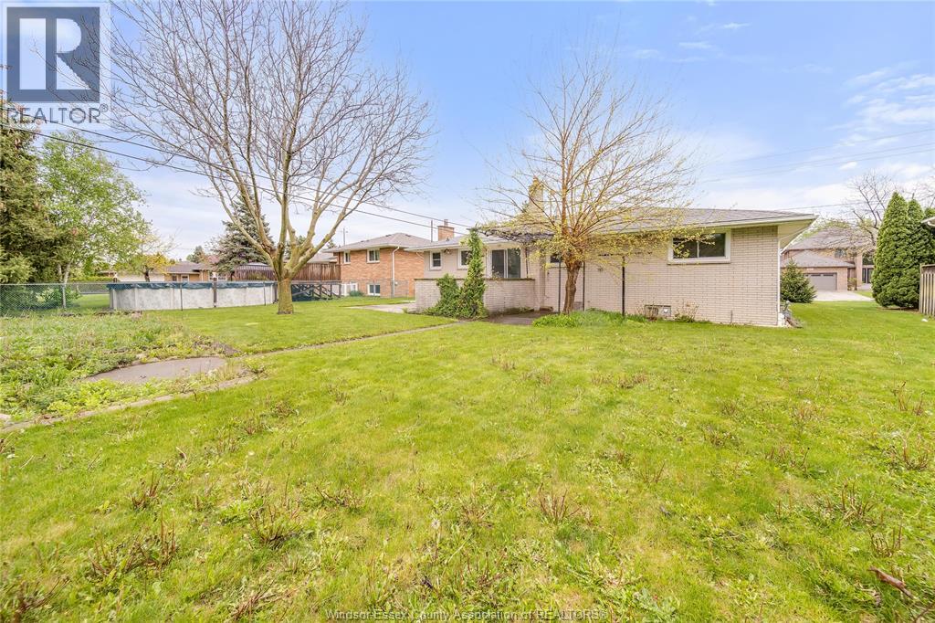Photo 46 of 890 Wallace Avenue, Windsor ON