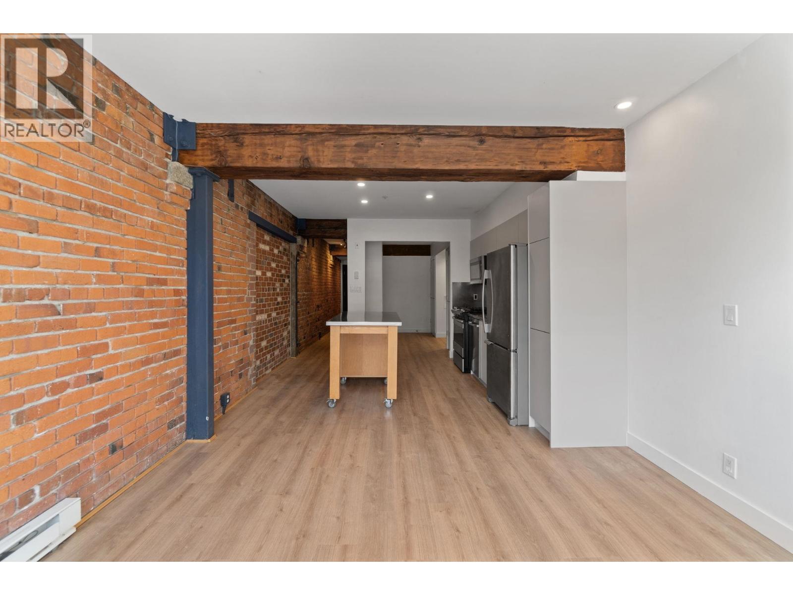 Photo 13 of 308 1072 Hamilton Street, Vancouver BC