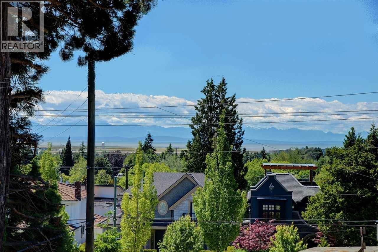 Photo 1 of 304 1880 W 57th Avenue, Vancouver BC