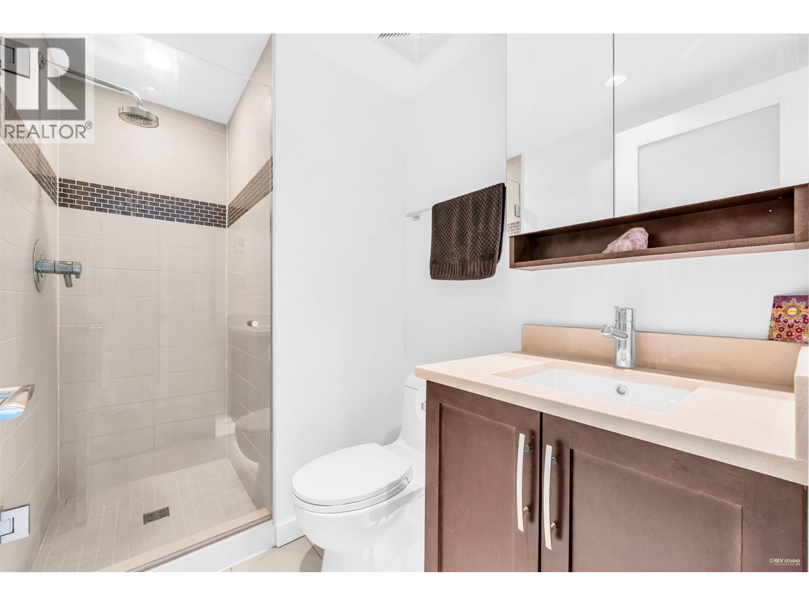 Photo 31 of 304 1880 W 57th Avenue, Vancouver BC