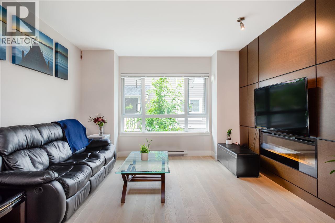 1 258 CAMATA STREET, New Westminster