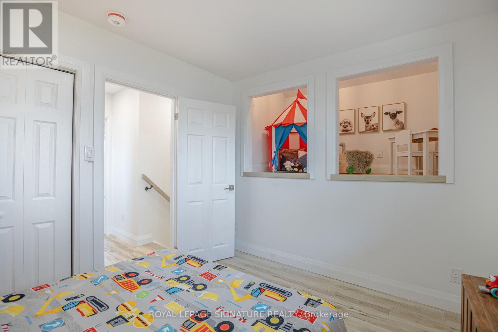 Photo 14 of 181 Broadlands Boulevard, Toronto ON