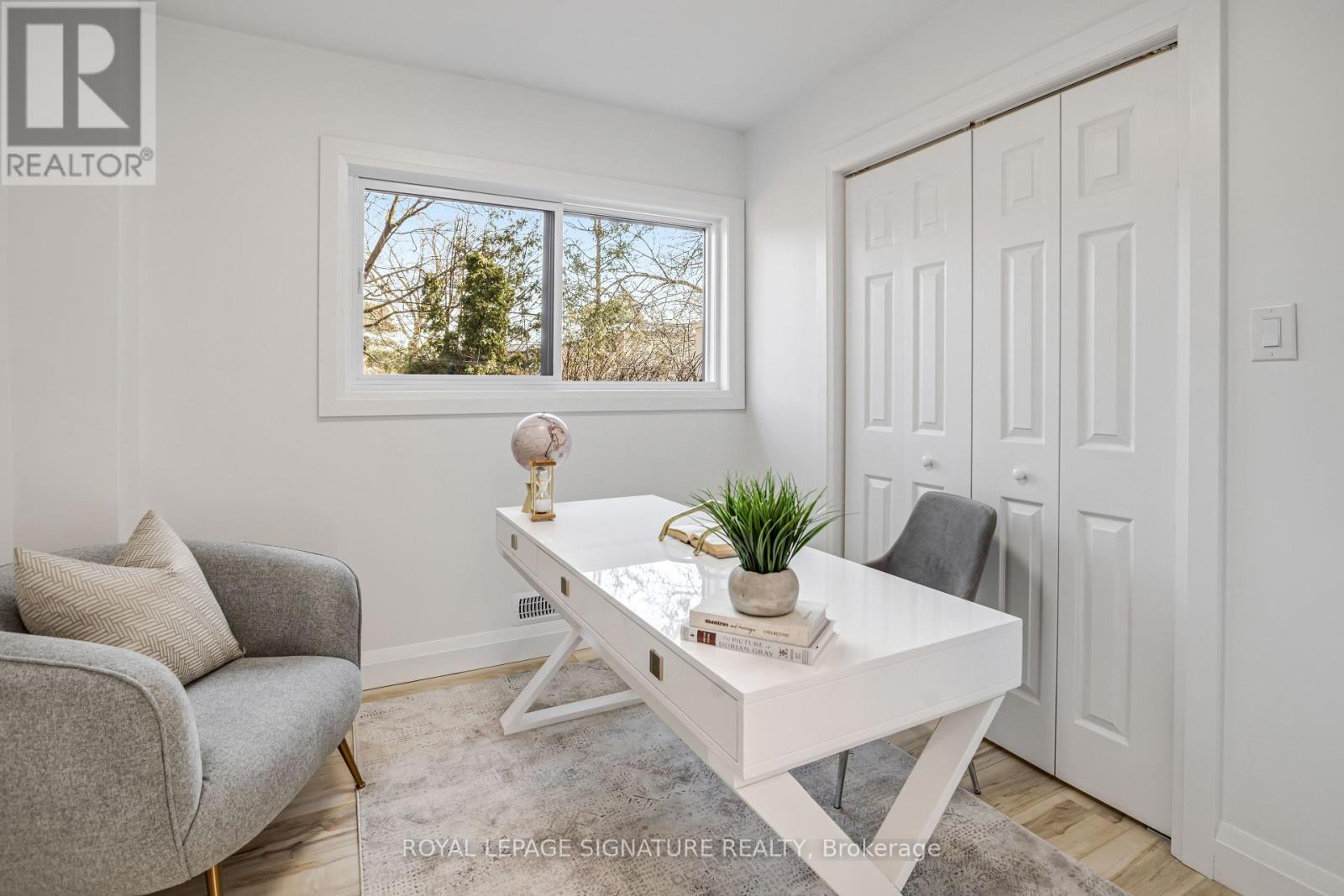 Photo 16 of 181 Broadlands Boulevard, Toronto ON