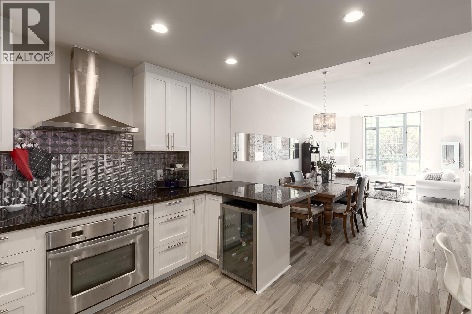 Photo 15 of 104 293 Smithe Street, Vancouver BC