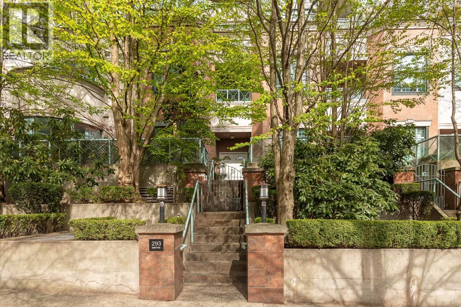Photo 2 of 104 293 Smithe Street, Vancouver BC