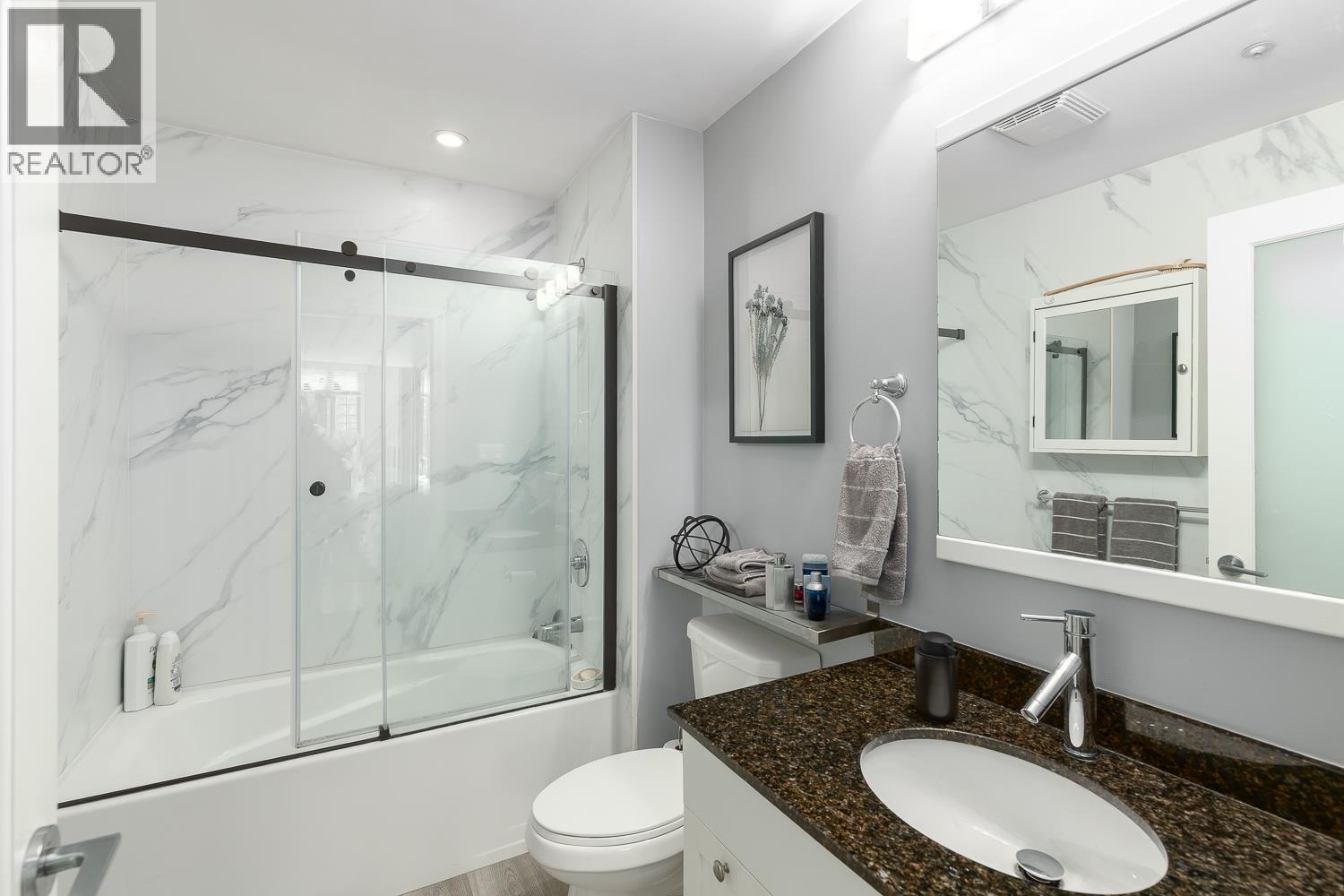 Photo 27 of 104 293 Smithe Street, Vancouver BC