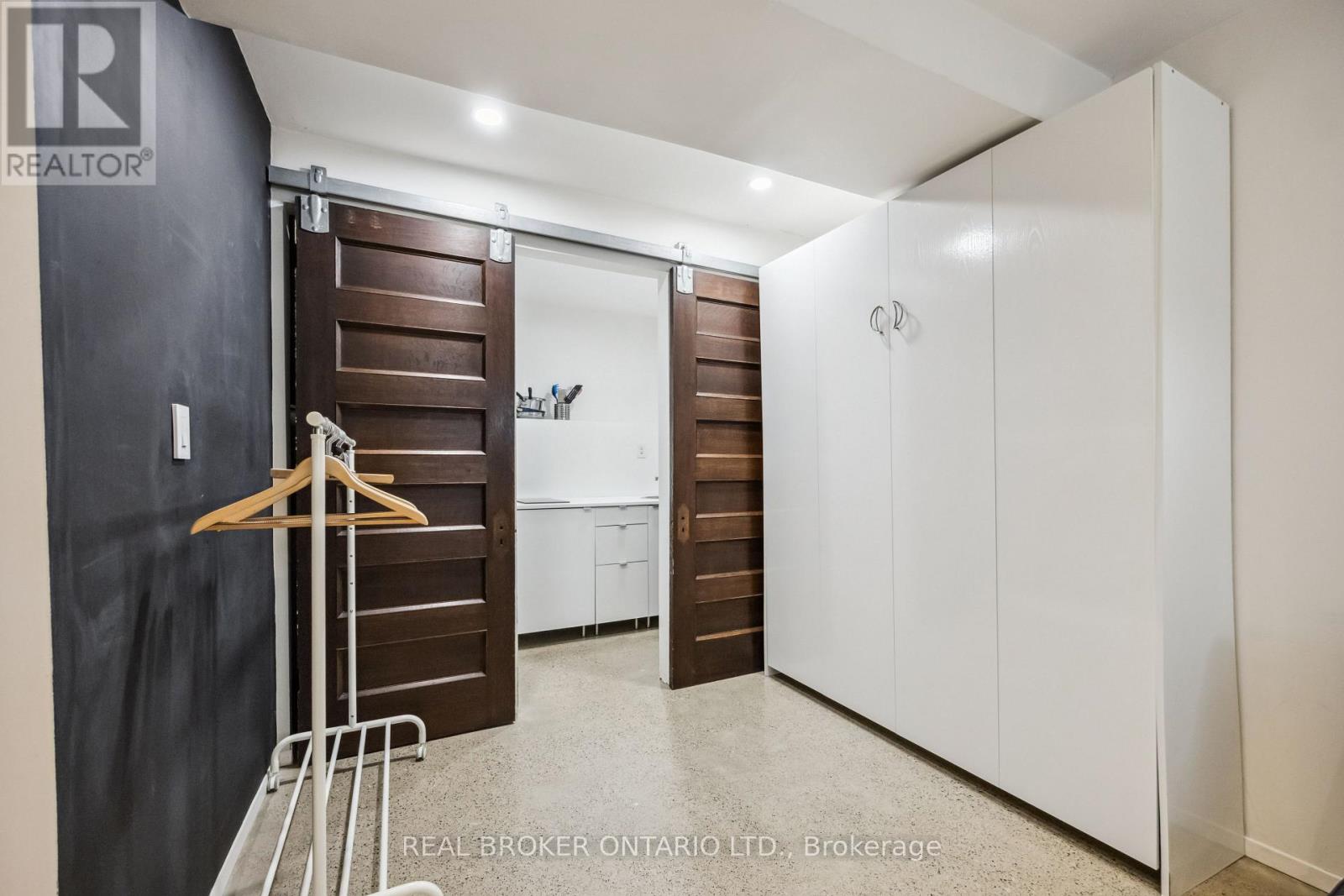 Photo 32 of 658 Davenport Road, Toronto ON