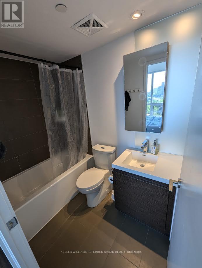 Photo 13 of 938 1030 King Street W, Toronto ON