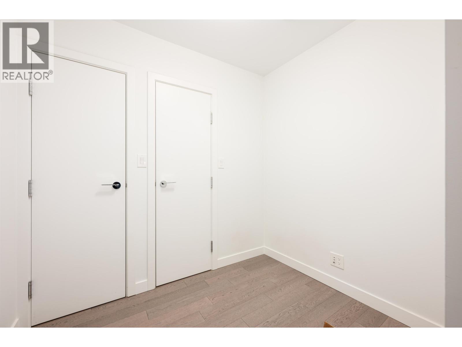 Photo 10 of 402 6622 Pearson Way, Richmond BC
