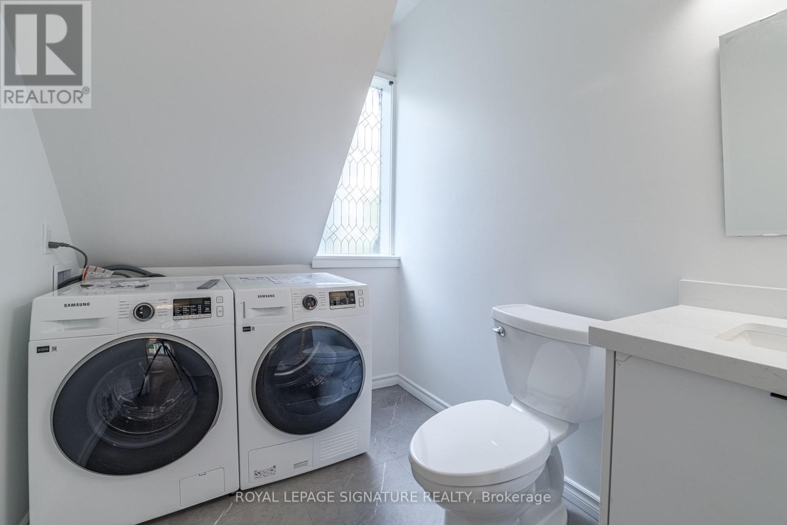Photo 10 of 3rd 103 Gloucester Street, Toronto ON