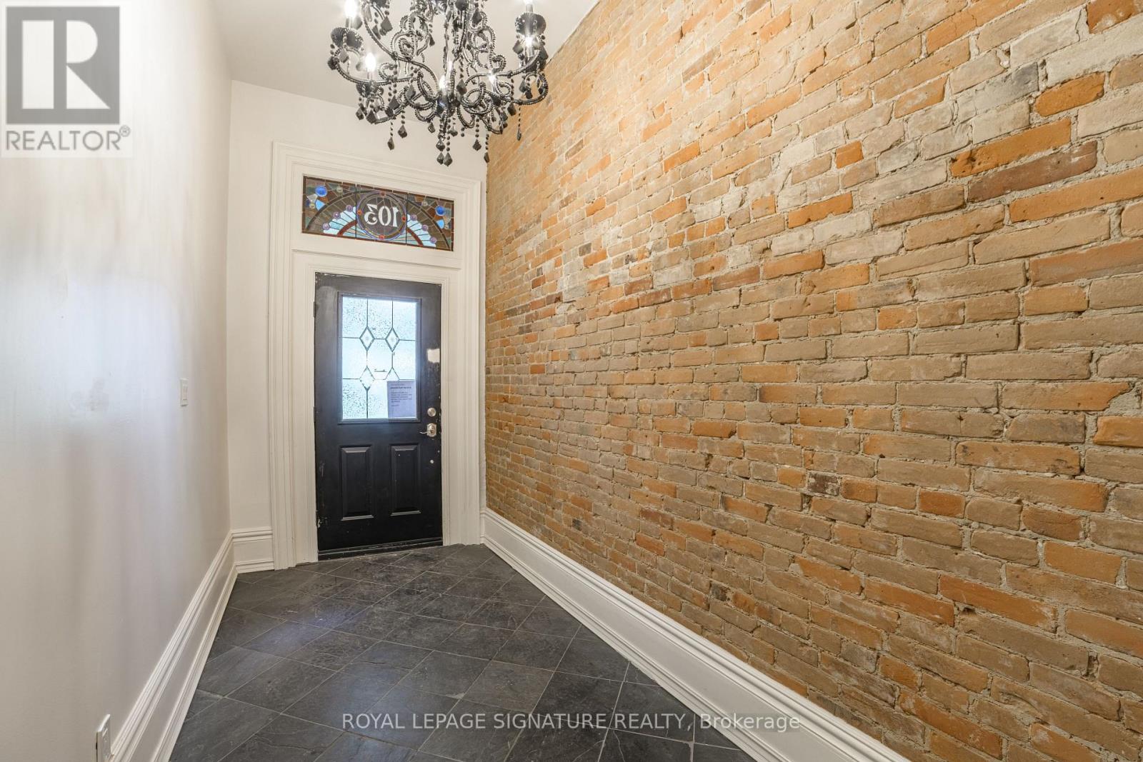 Photo 3 of 3rd 103 Gloucester Street, Toronto ON