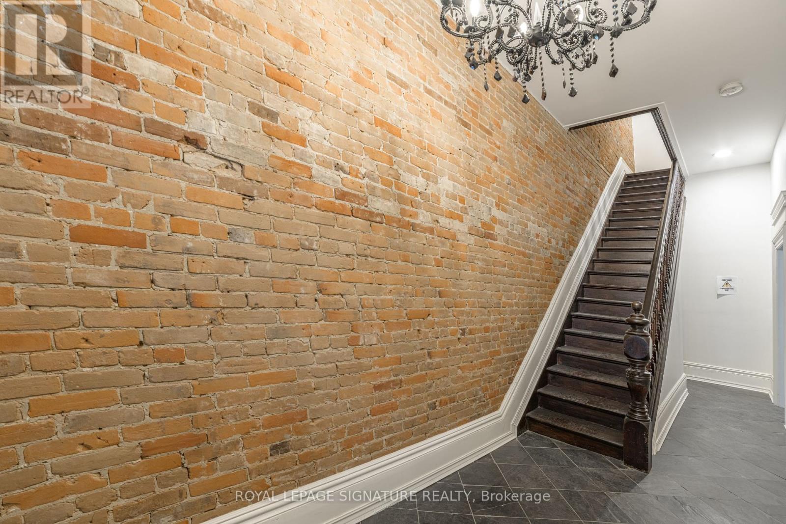 Photo 4 of 3rd 103 Gloucester Street, Toronto ON