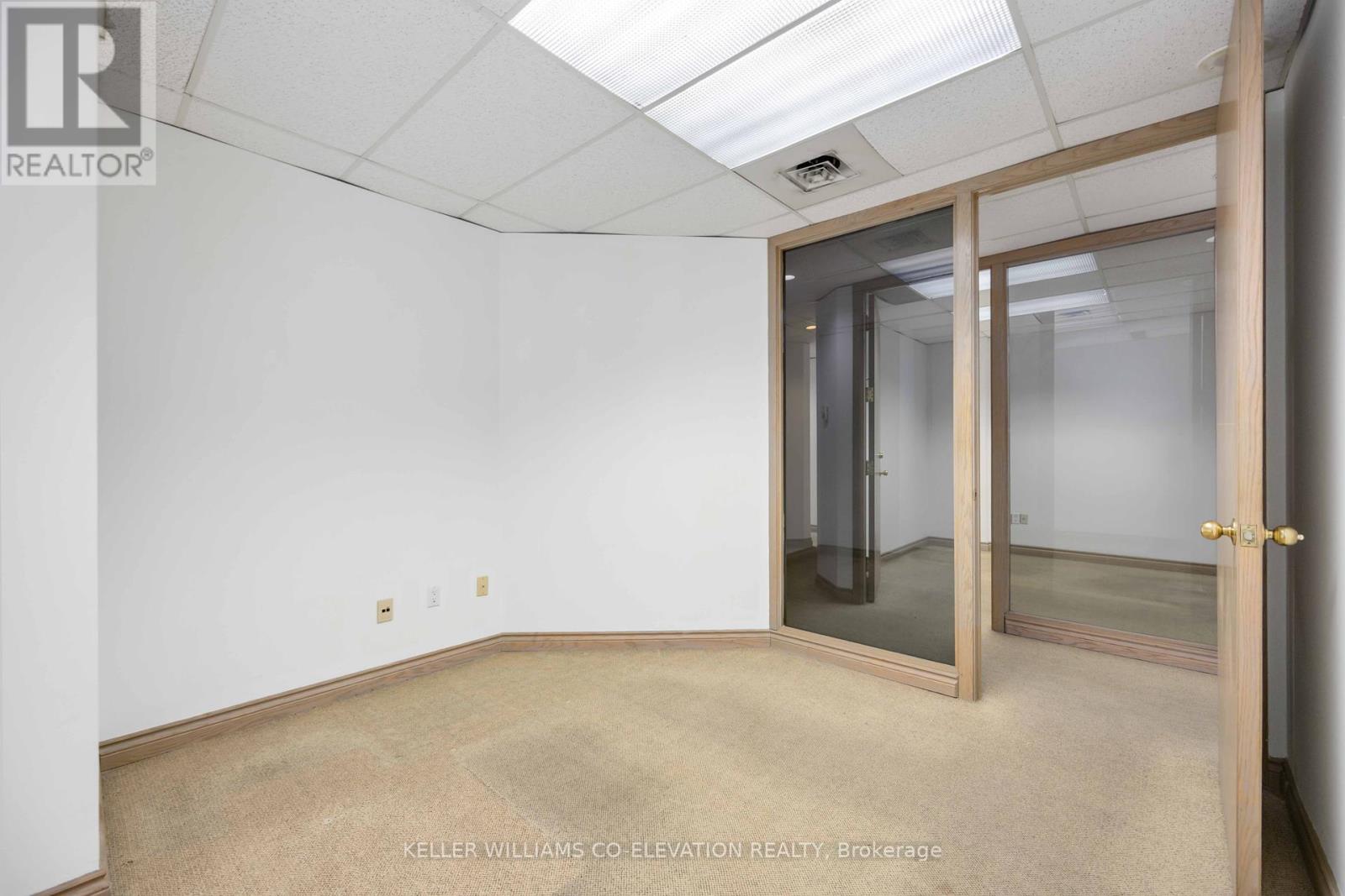 Photo 12 of 419 120 Carlton Street, Toronto ON