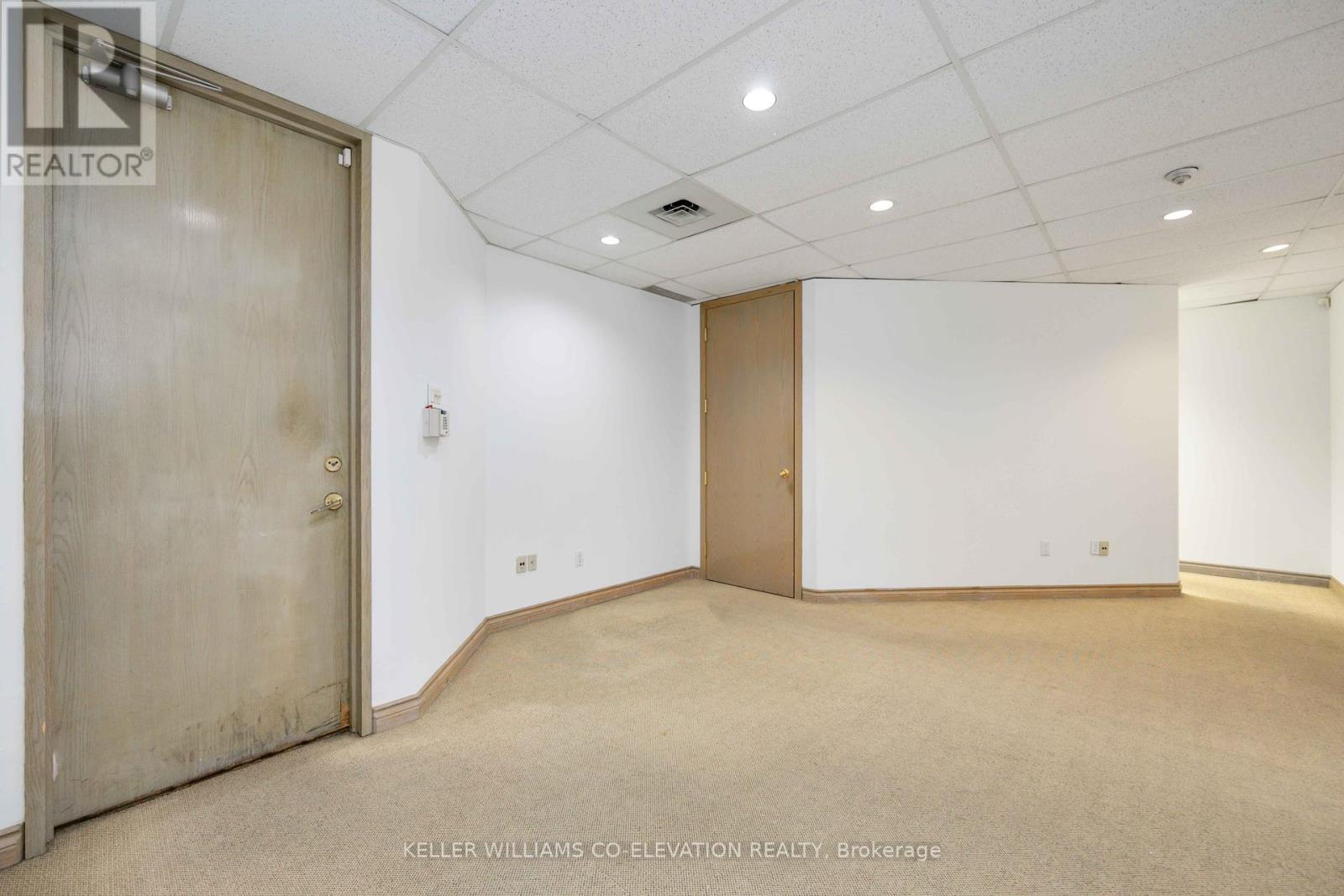 Photo 5 of 419 120 Carlton Street, Toronto ON
