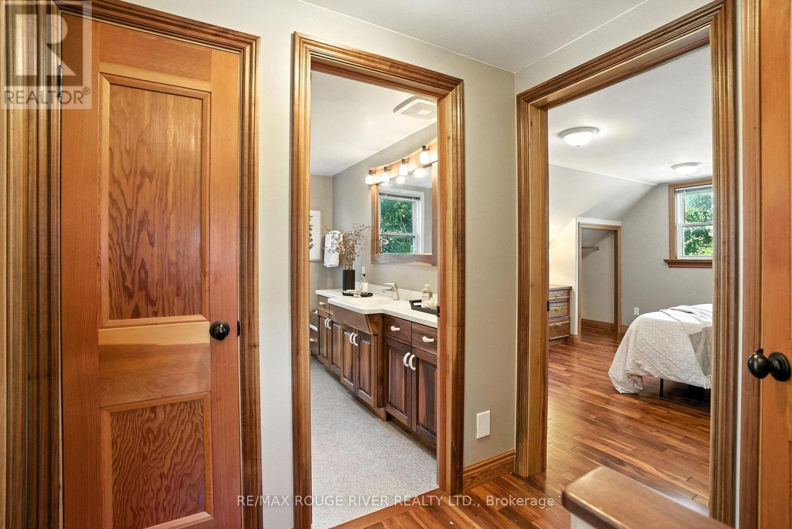 Photo 20 of 67 Orchard View Boulevard, Oshawa ON