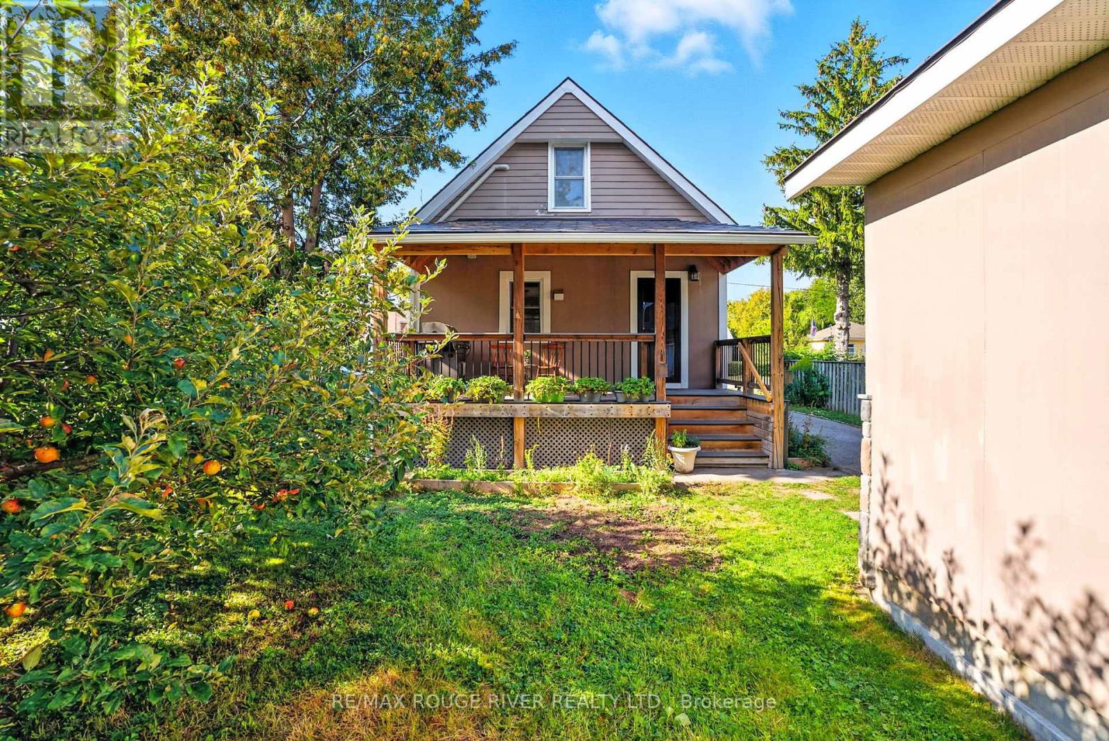 Photo 46 of 67 Orchard View Boulevard, Oshawa ON