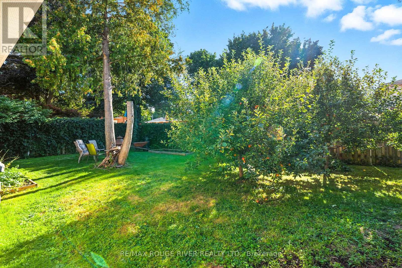 Photo 47 of 67 Orchard View Boulevard, Oshawa ON