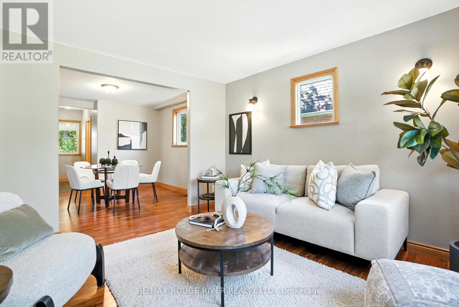 Photo 7 of 67 Orchard View Boulevard, Oshawa ON