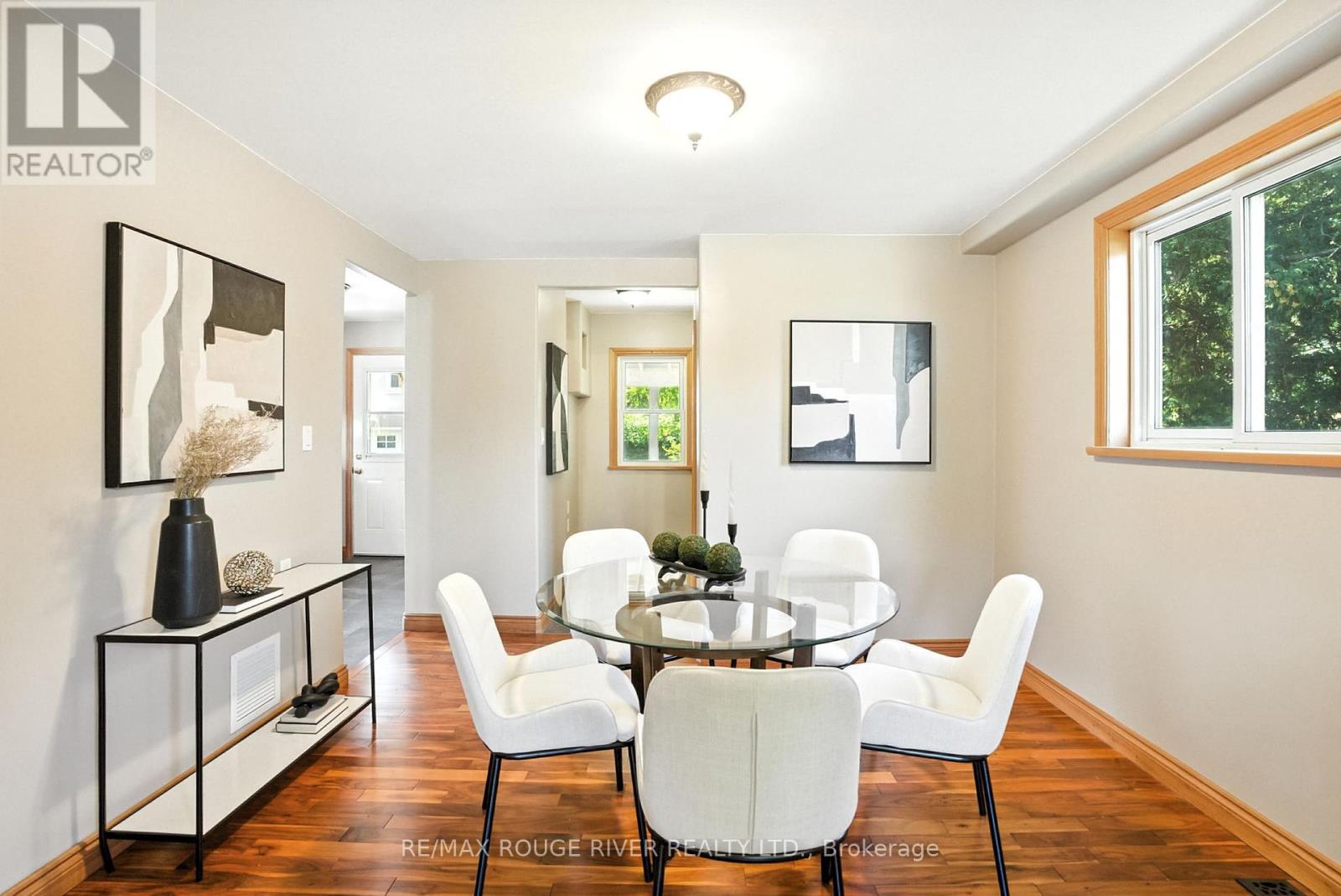 Photo 8 of 67 Orchard View Boulevard, Oshawa ON