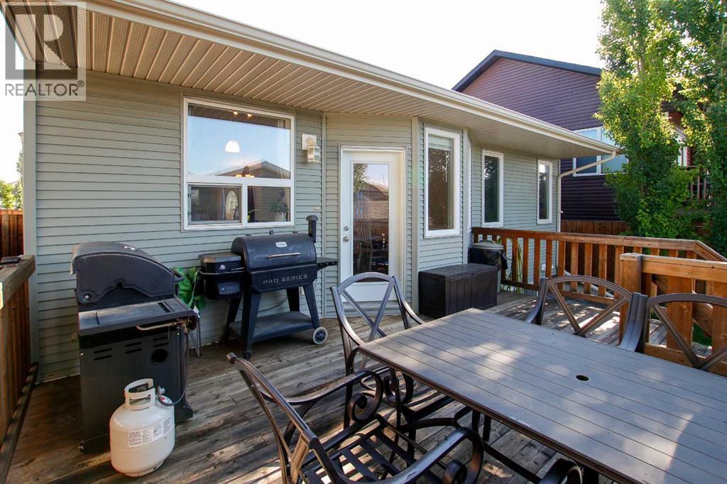 Photo 18 of 6 Henderson Crescent, Penhold AB