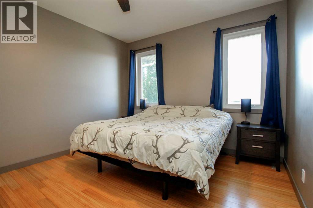 Photo 22 of 6 Henderson Crescent, Penhold AB