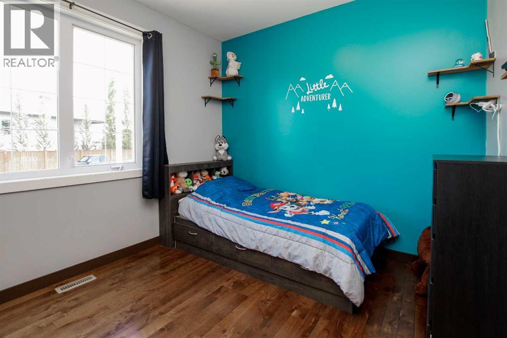 Photo 26 of 6 Henderson Crescent, Penhold AB