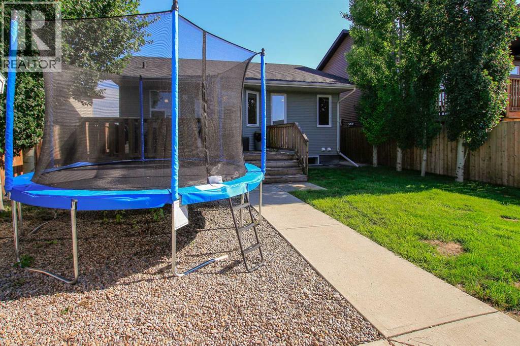 Photo 45 of 6 Henderson Crescent, Penhold AB