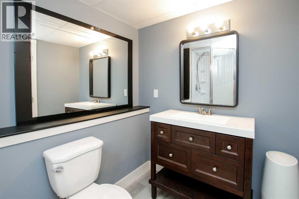 Photo 41 of 6 Henderson Crescent, Penhold AB