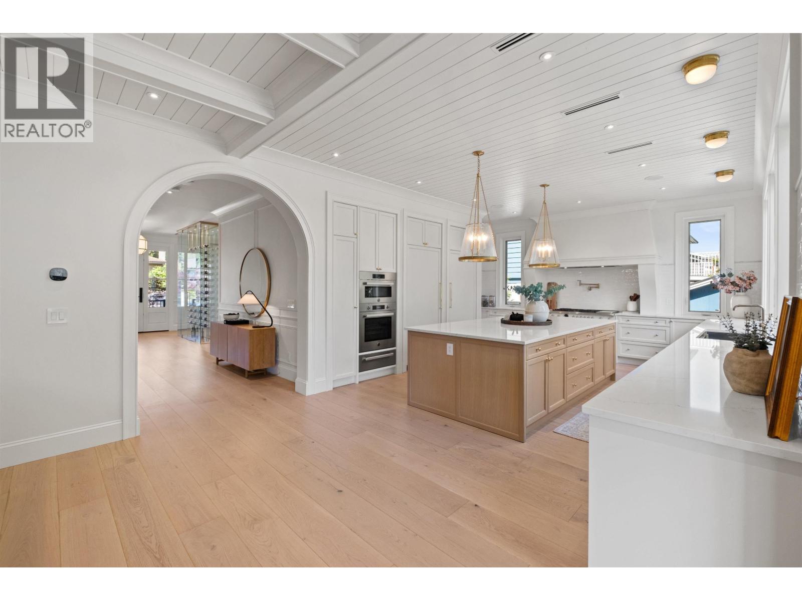 Photo 2 of 821 E 16th Street, North Vancouver BC