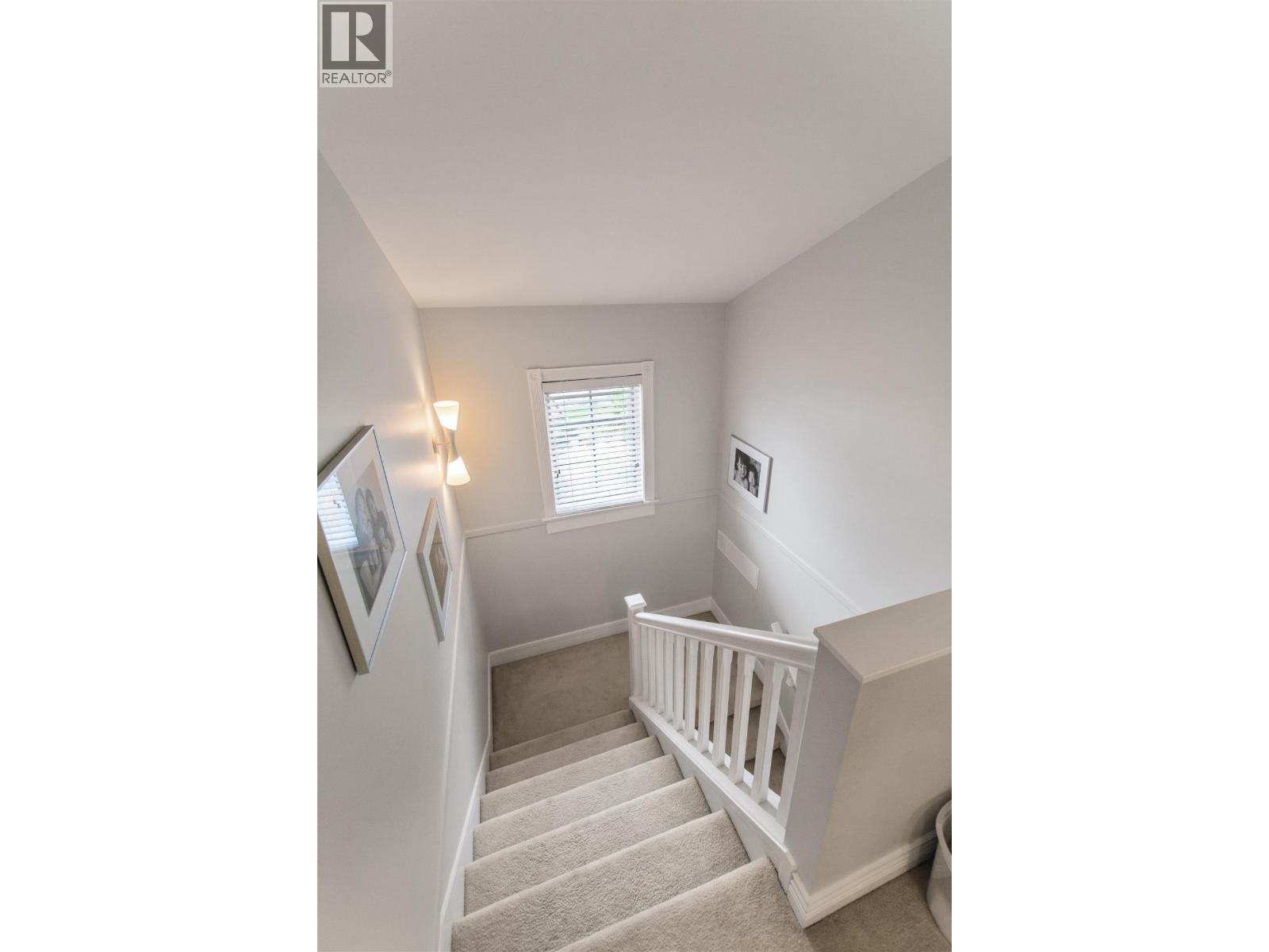 Photo 25 of 1 725 Rochester Avenue, Coquitlam BC