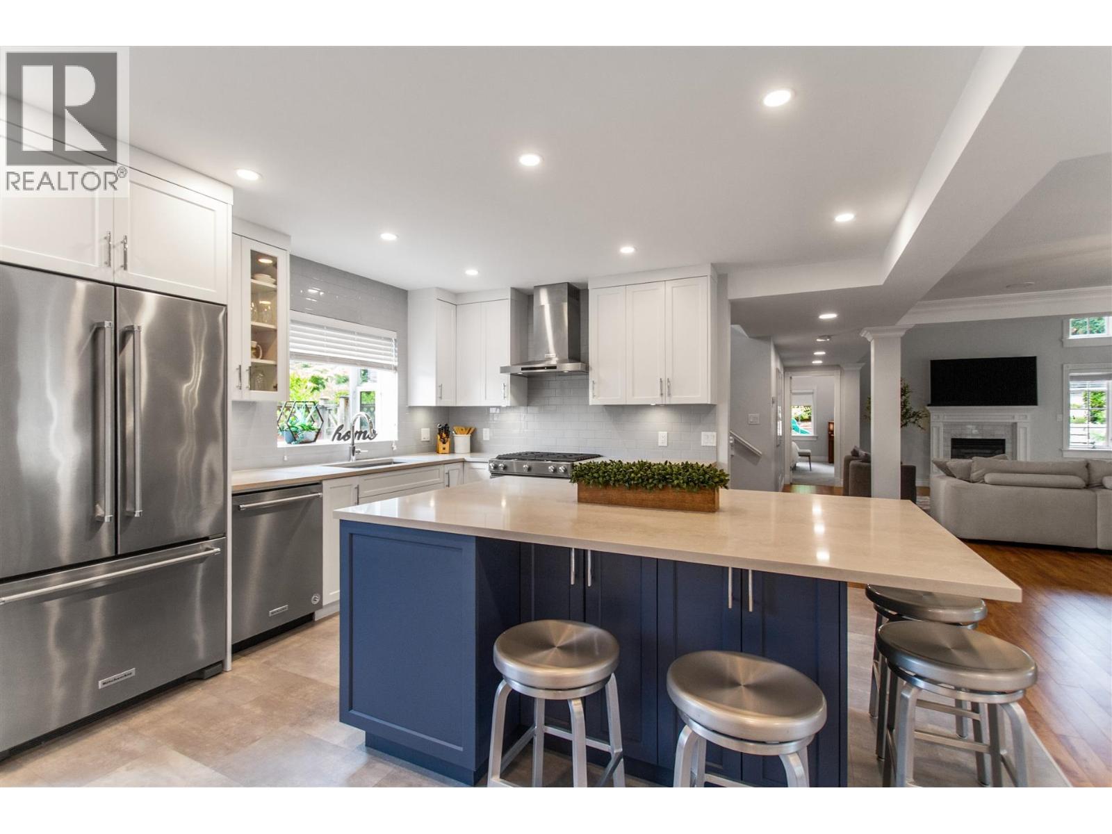 Photo 6 of 1 725 Rochester Avenue, Coquitlam BC