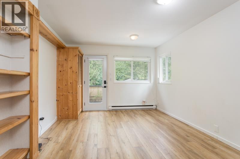 Photo 10 of 1564 Hope Road, North Vancouver BC