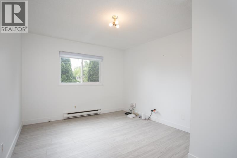 Photo 14 of 1564 Hope Road, North Vancouver BC