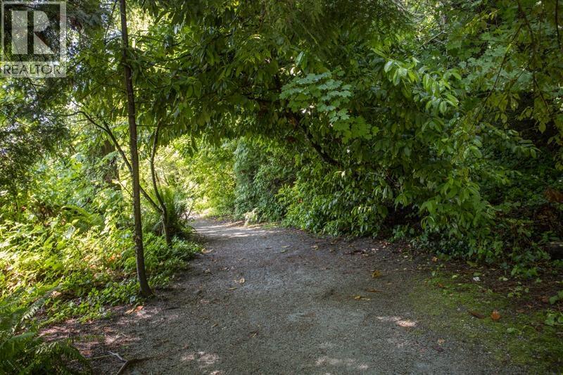 Photo 33 of 1564 Hope Road, North Vancouver BC