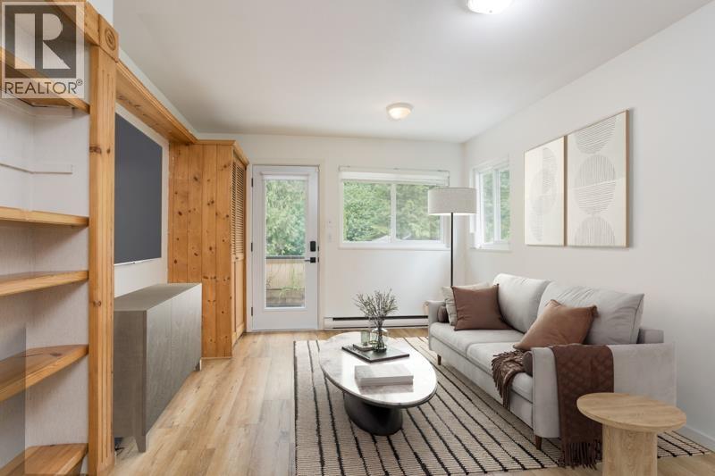 Photo 9 of 1564 Hope Road, North Vancouver BC