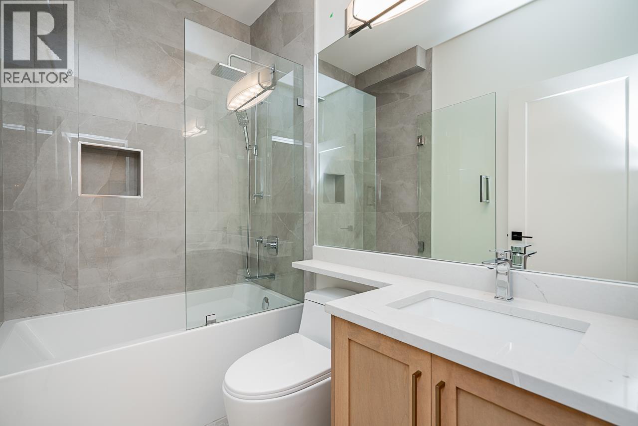 Photo 25 of 5091 Patrick Street, Burnaby BC