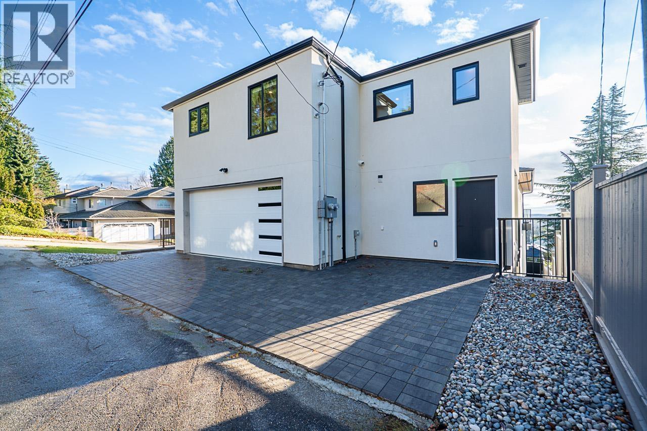 Photo 34 of 5091 Patrick Street, Burnaby BC