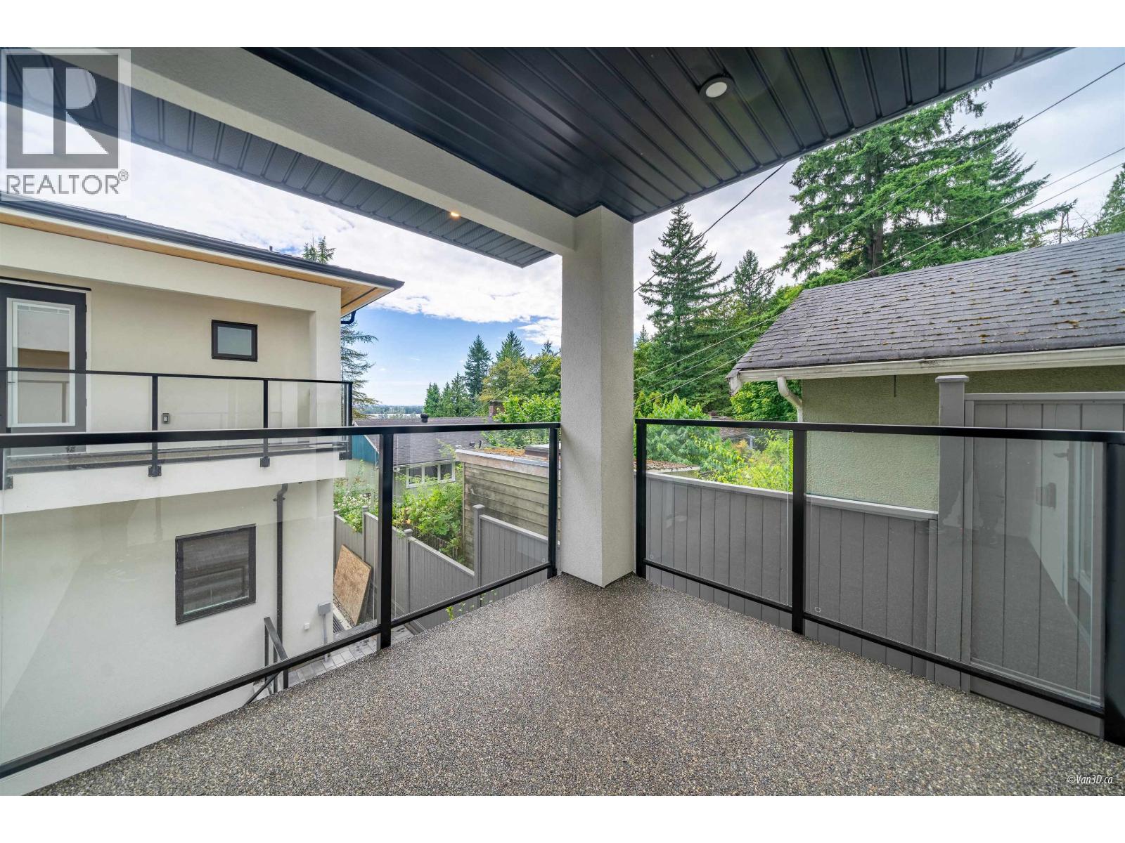 Photo 37 of 5091 Patrick Street, Burnaby BC
