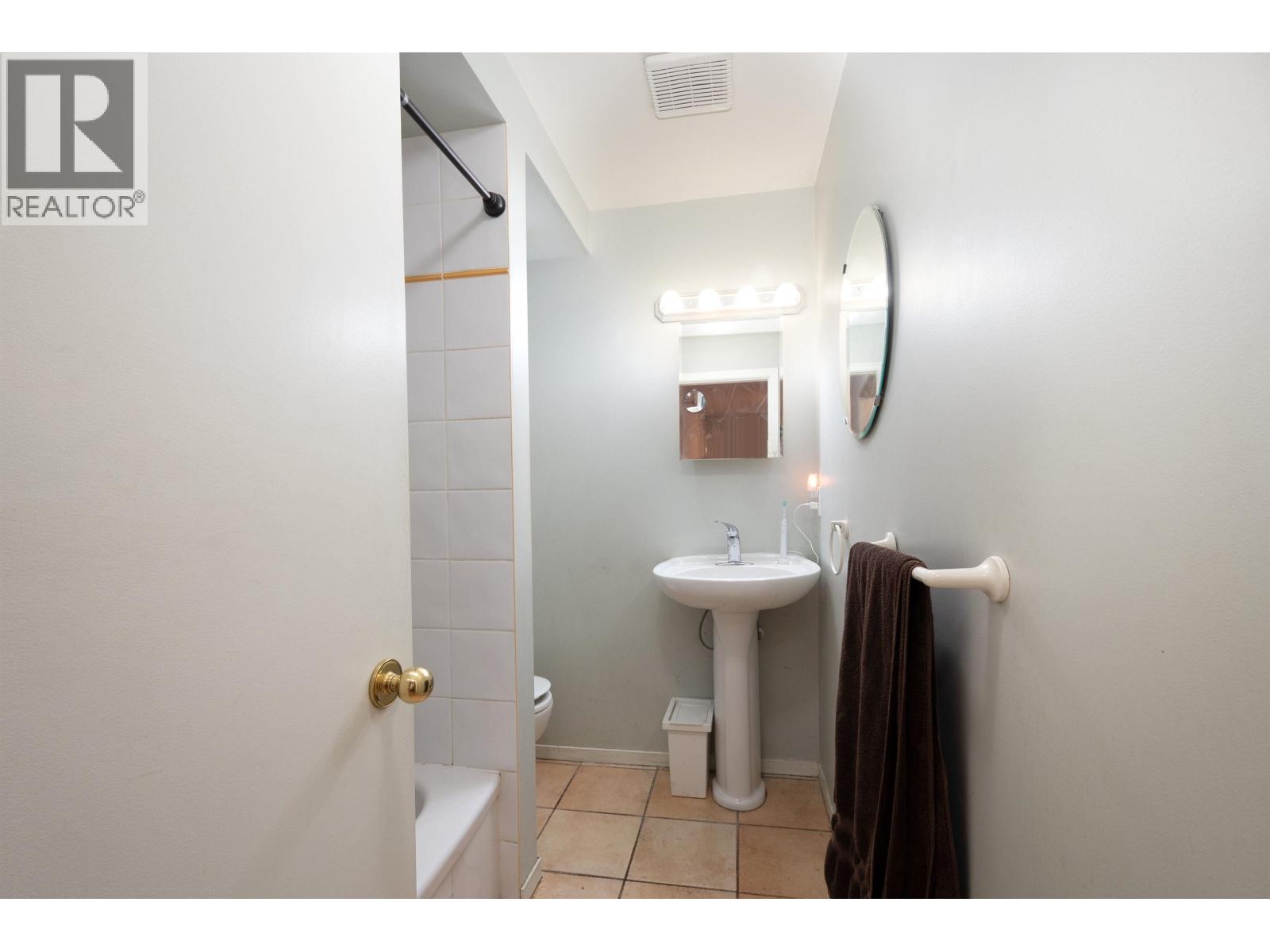 Photo 22 of 3476 W 13 Th Avenue, Vancouver BC