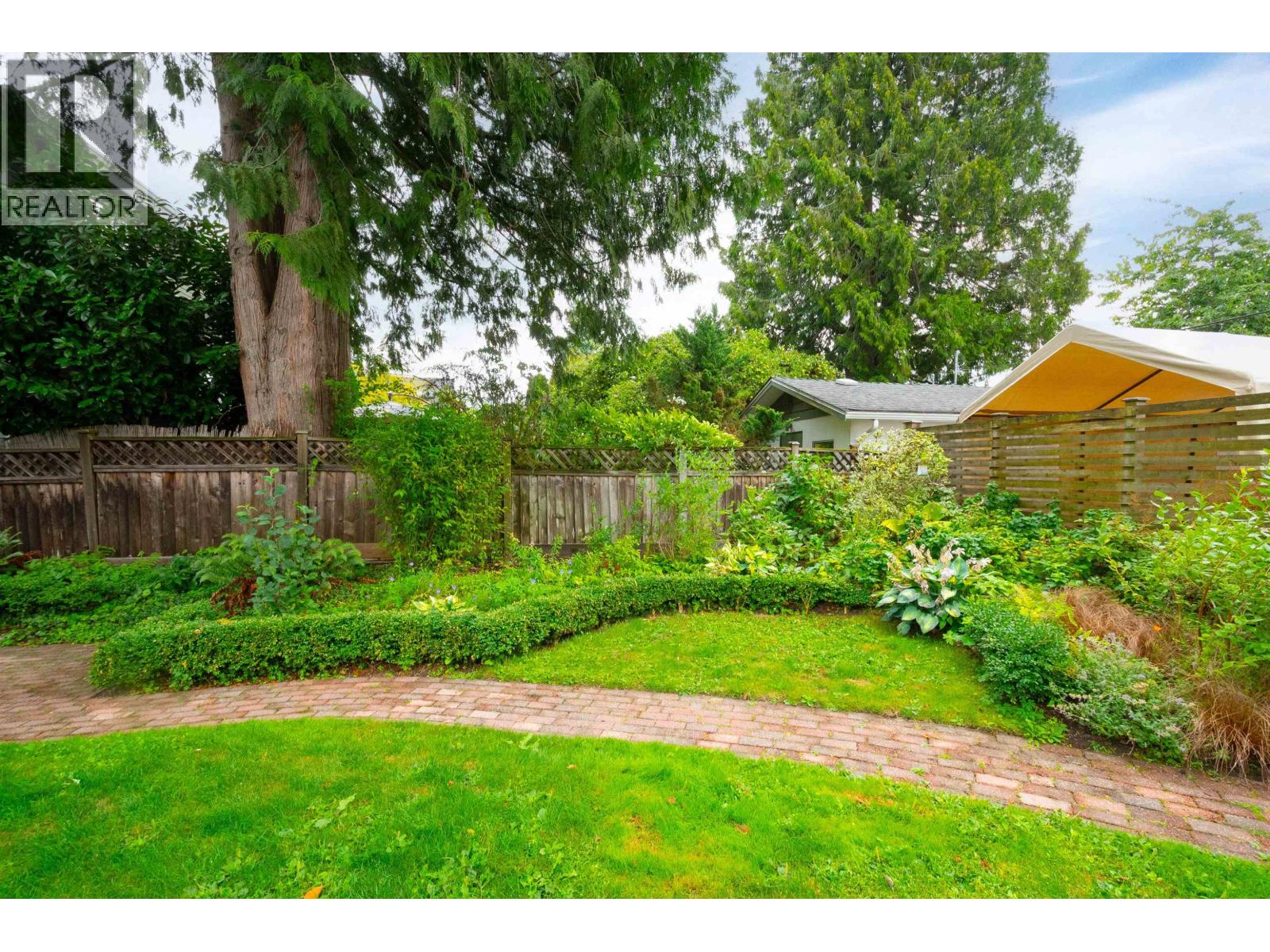 Photo 32 of 3476 W 13 Th Avenue, Vancouver BC