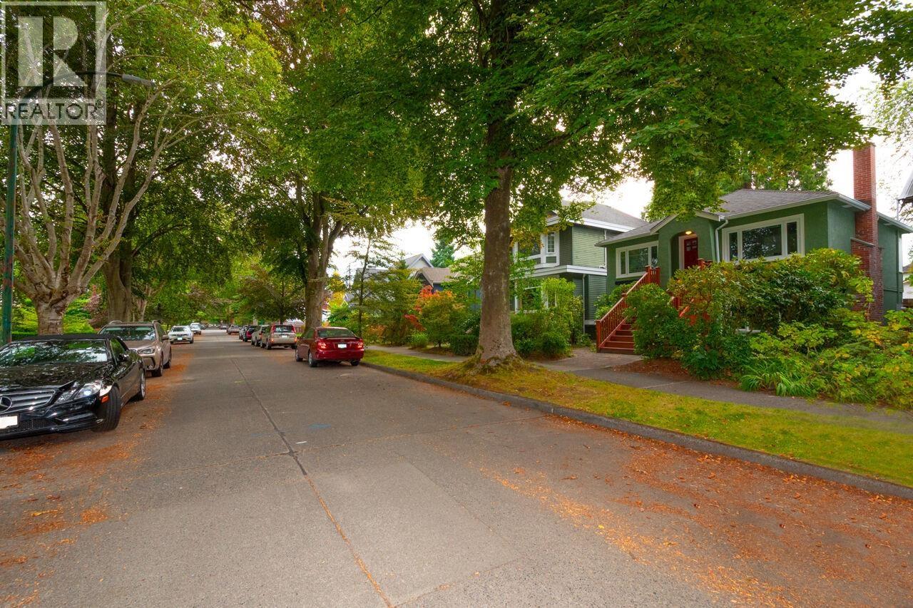 Photo 35 of 3476 W 13 Th Avenue, Vancouver BC
