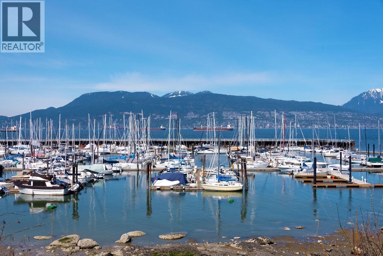 Photo 39 of 3476 W 13 Th Avenue, Vancouver BC