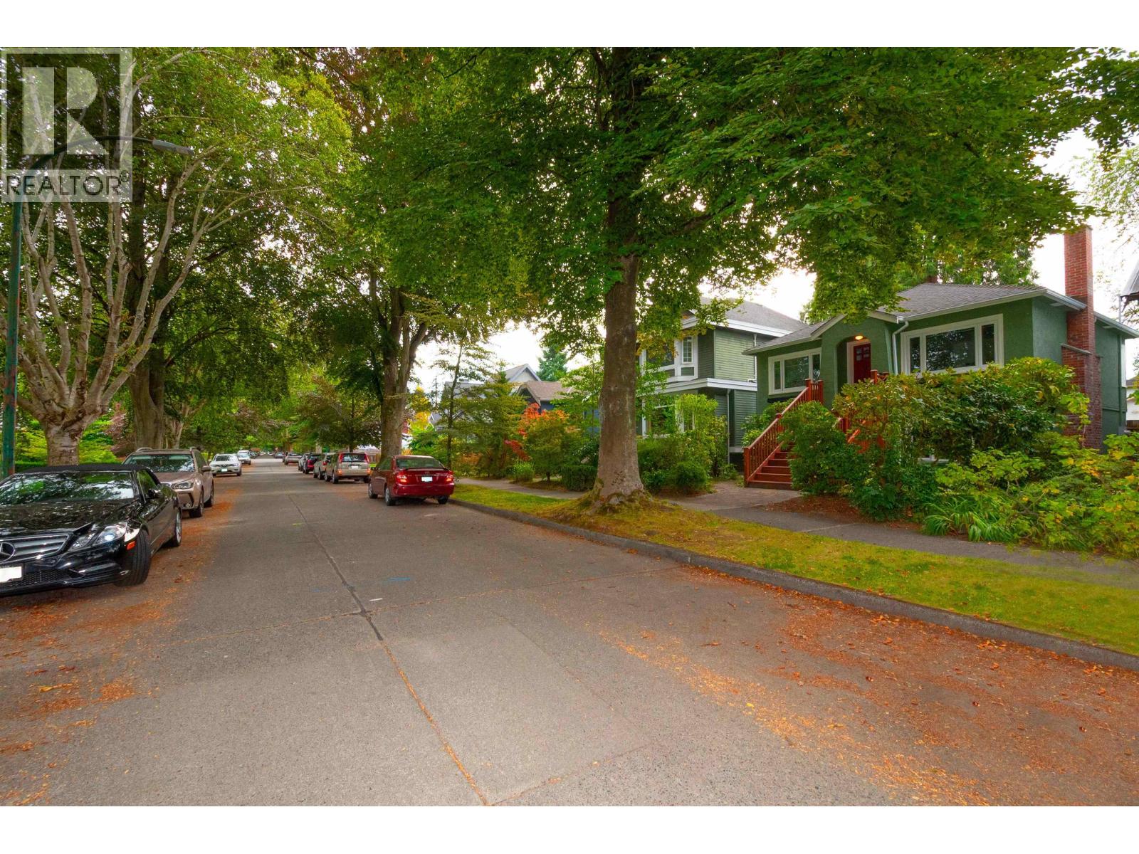 Photo 5 of 3476 W 13 Th Avenue, Vancouver BC
