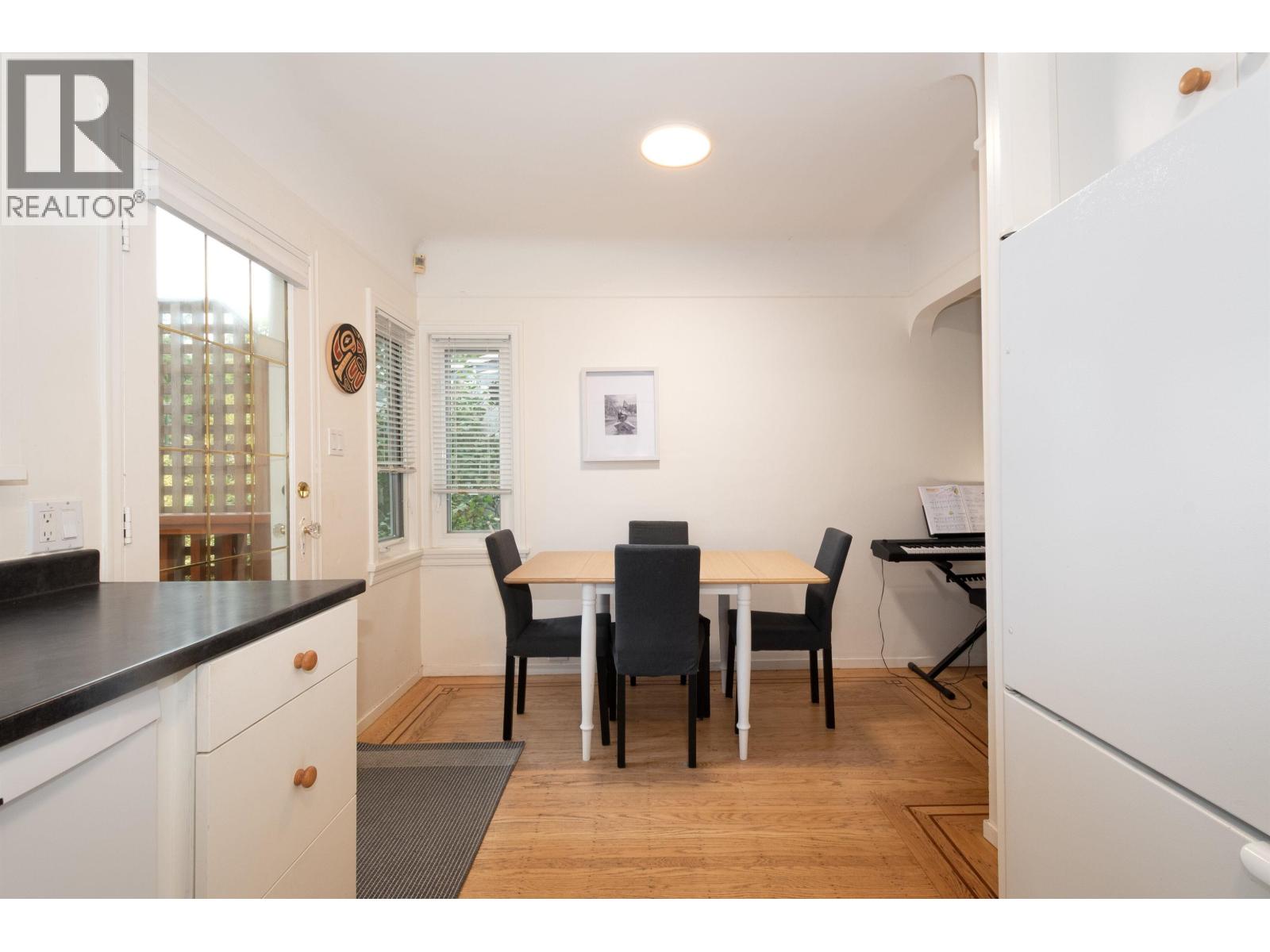 Photo 9 of 3476 W 13 Th Avenue, Vancouver BC