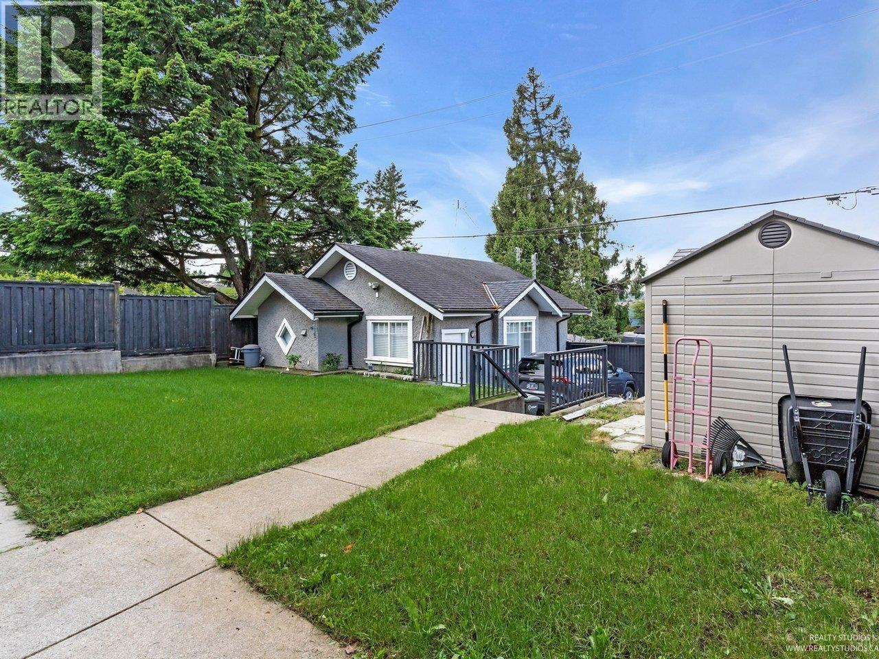 Photo 31 of 7227 Barnet Road, Burnaby BC