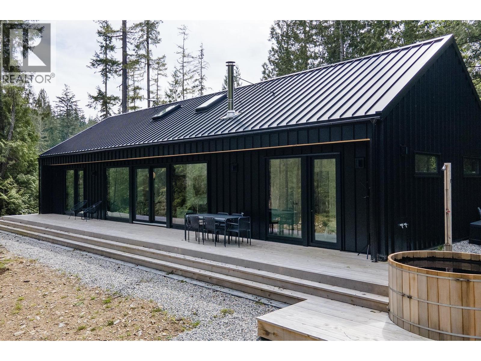 13801 LEE ROAD, Pender Harbour