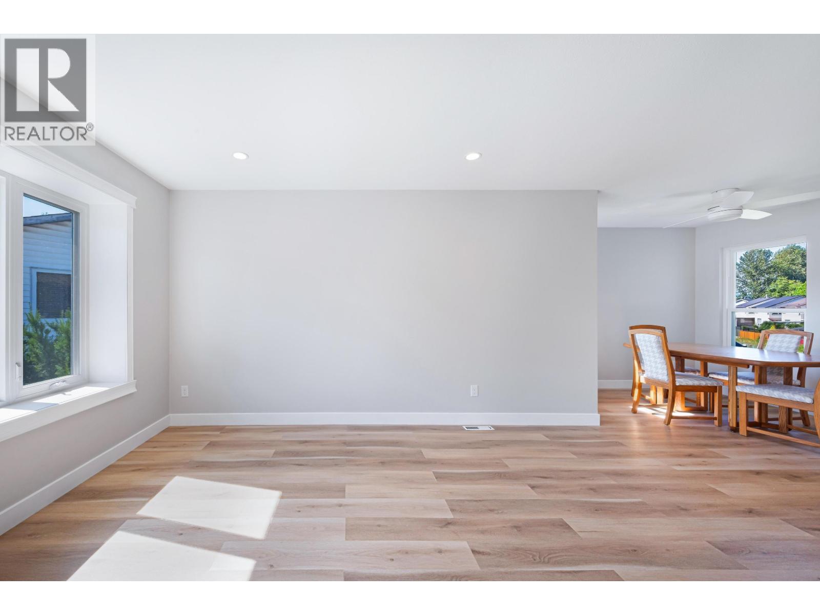 11850 GREENHAVEN COURT, Pitt Meadows